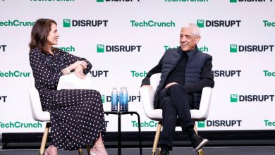 Despite risks, Vinod Khosla is optimistic about AI