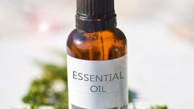 Aromatherapy and Essential Oils: Nature’s Essence in Skincare