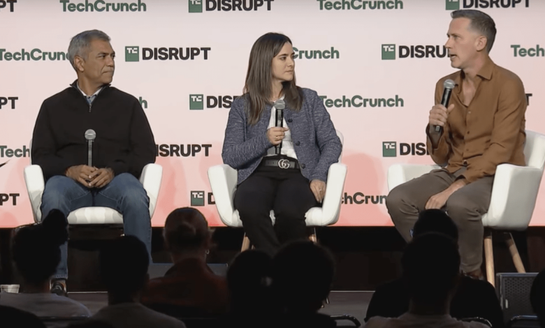 TechCrunch Disrupt 2024 -- The new data pipeline: Chet Kapoor, Vanessa Larco, and George Fraser