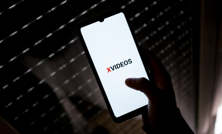 How to unblock XVideos for free